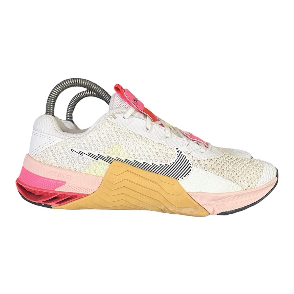Nike Metcon 7 Shoes Womens Size 8 White Volt Pink Training Sneakers DA9625-121